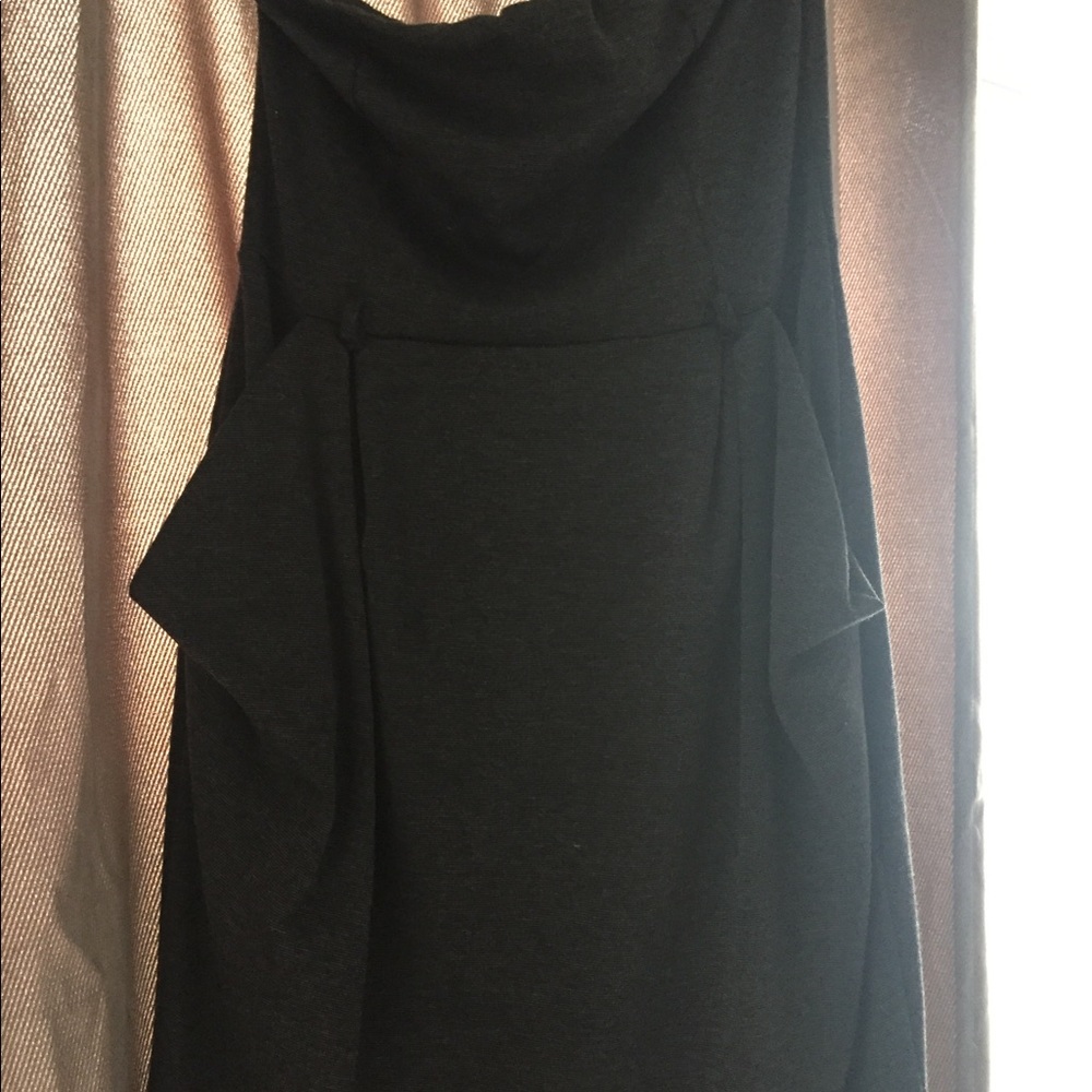 Dress - Picture 5 of 5